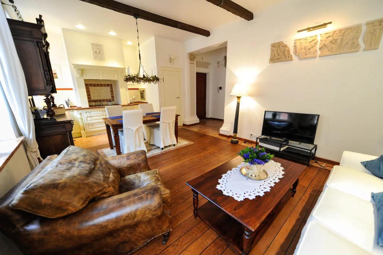 Castle Square Apartment Варшава Экстерьер фото