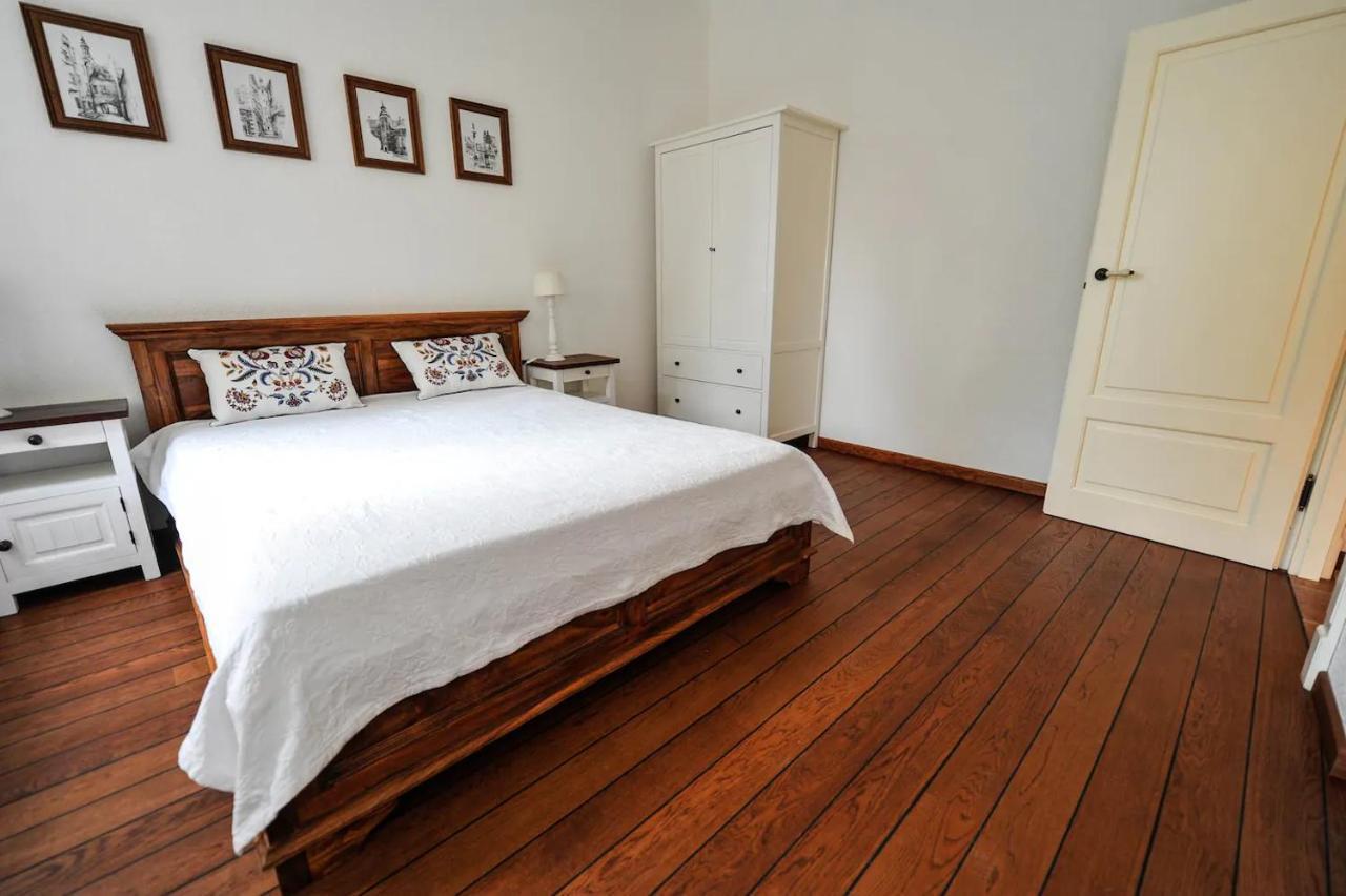 Castle Square Apartment Варшава Экстерьер фото