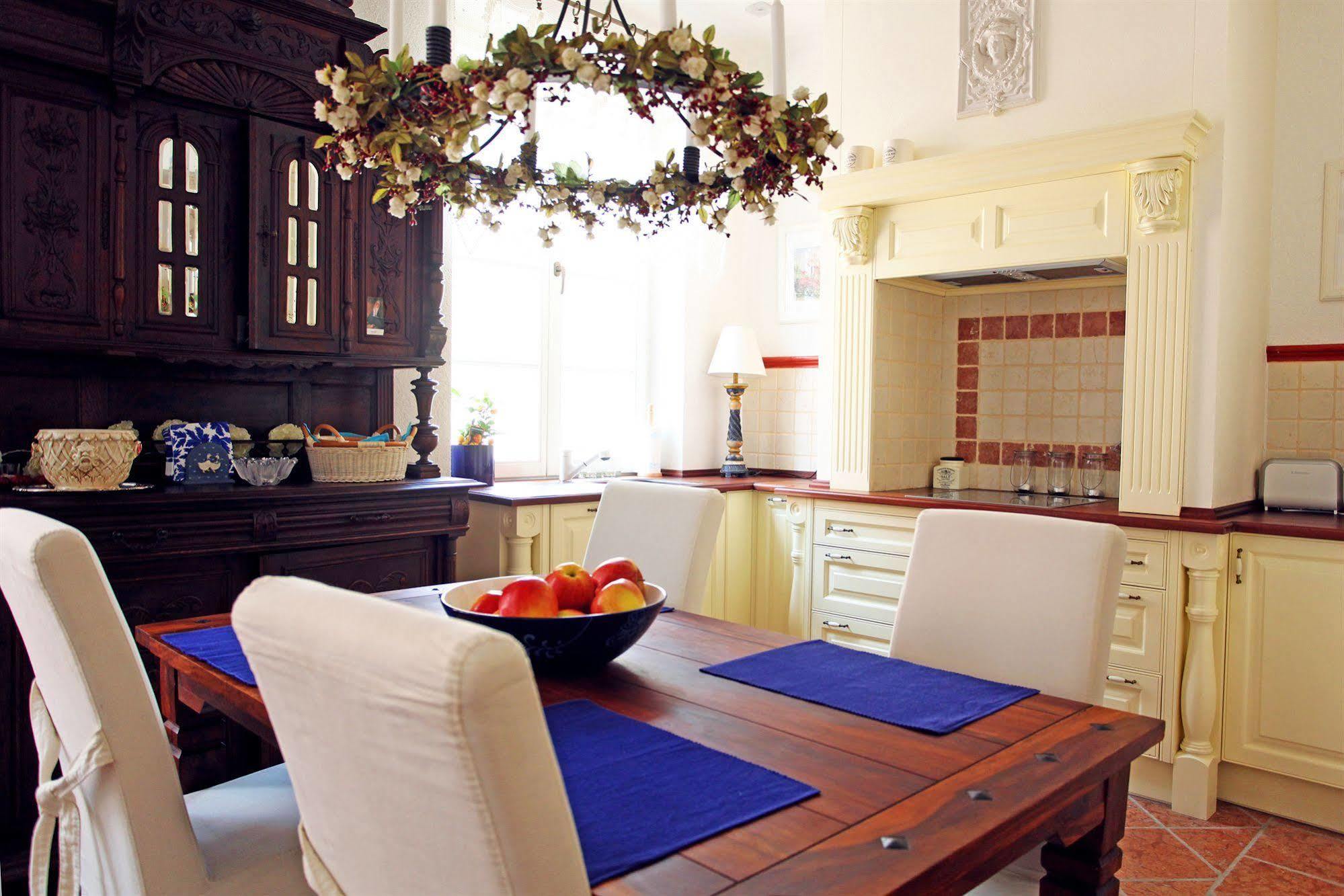 Castle Square Apartment Варшава Экстерьер фото
