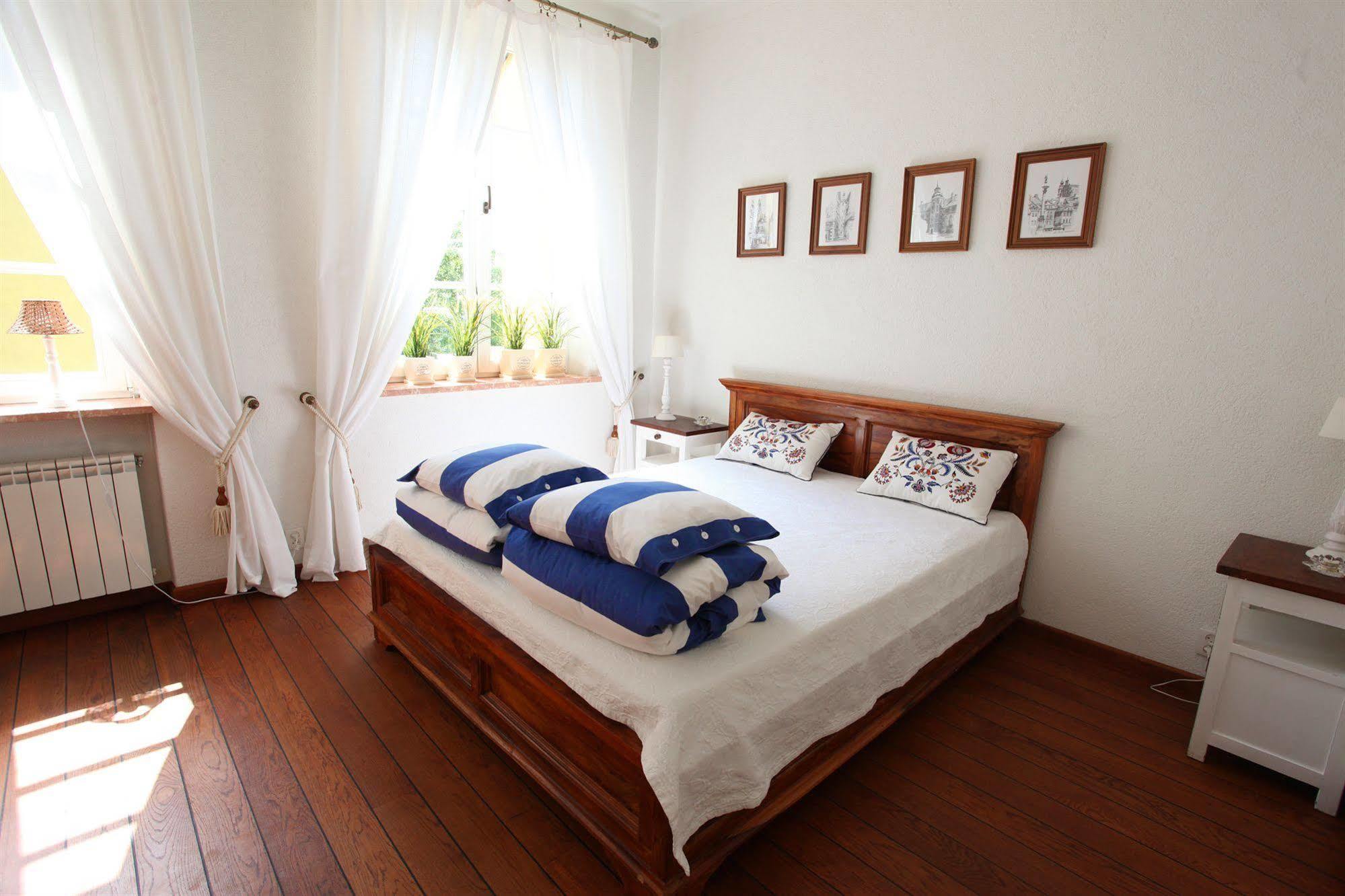 Castle Square Apartment Варшава Экстерьер фото
